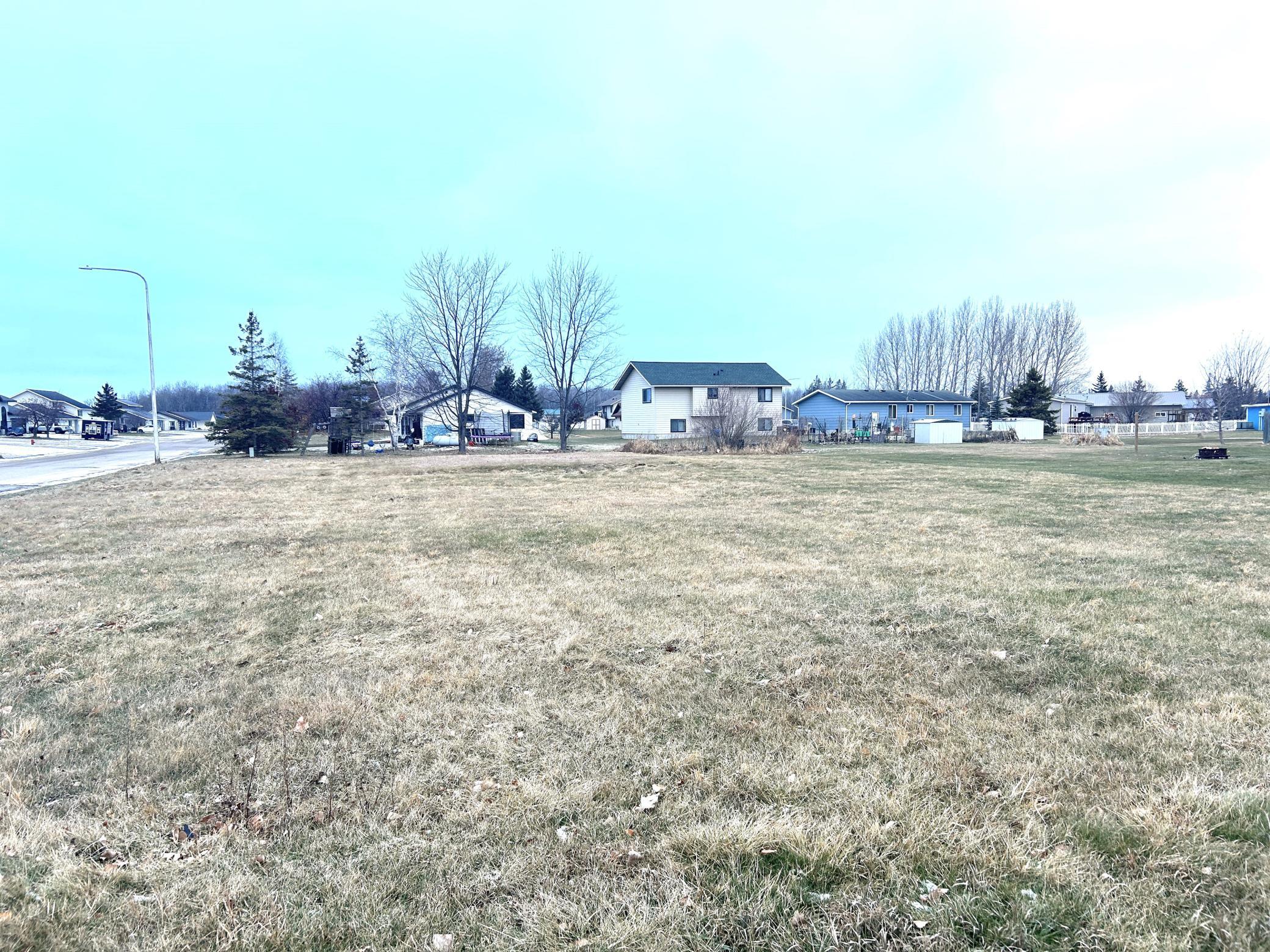 land for sale at 405 Dale Avenue SW in Warroad, MN