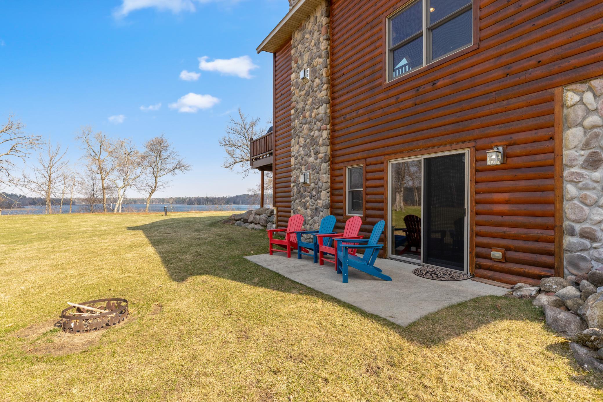 2007 home for sale at 5586 White Pine Drive, Unit 20 in Pequot Lakes, MN — 4 bed, 4 bath (photo 16 of 26)