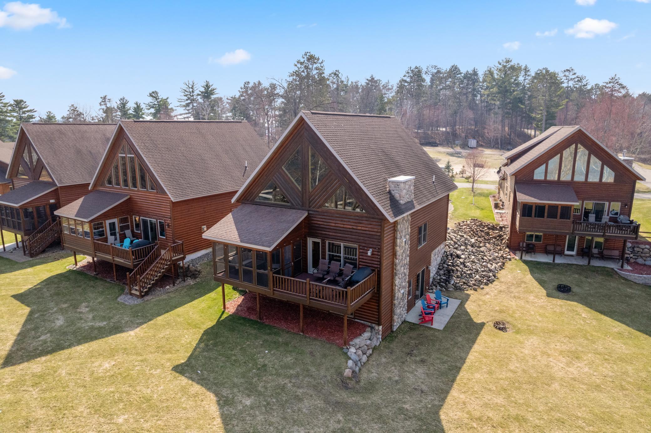 2007 home for sale at 5586 White Pine Drive, Unit 20 in Pequot Lakes, MN — 4 bed, 4 bath (photo 23 of 26)