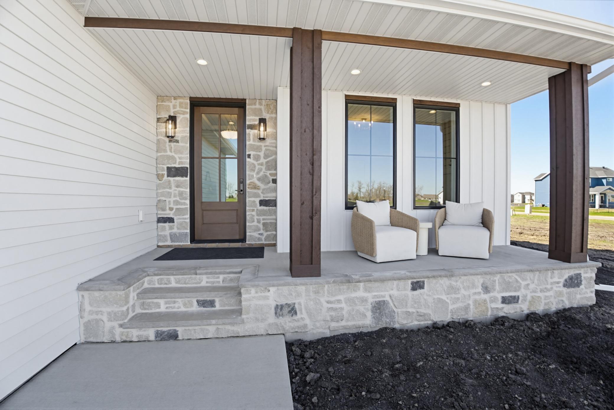 2026 single family home for sale at 6520 Selkirk Drive S in Fargo, ND — 6 bed, 5 bath (photo 2 of 70)