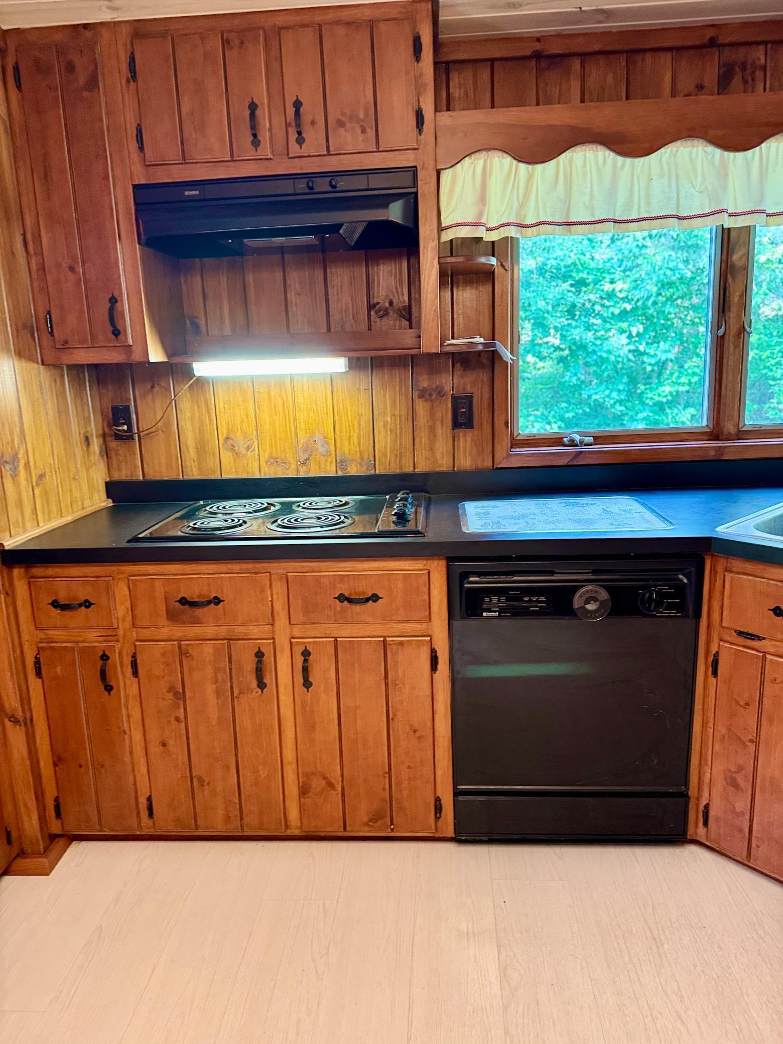 1936 single family home for sale at 39130 Notebloom Lane in Waubun, MN — 4 bed, 3 bath (photo 16 of 49)