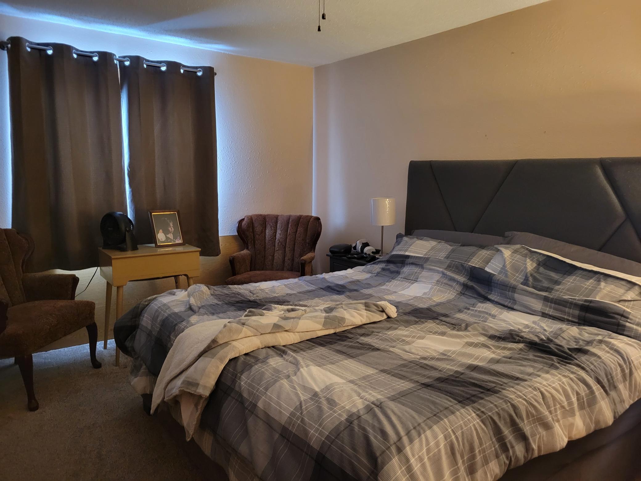 1930 single family home for sale at 405 Riverside Avenue S in Thief River Falls, MN — 4 bed, 2 bath (photo 12 of 31)