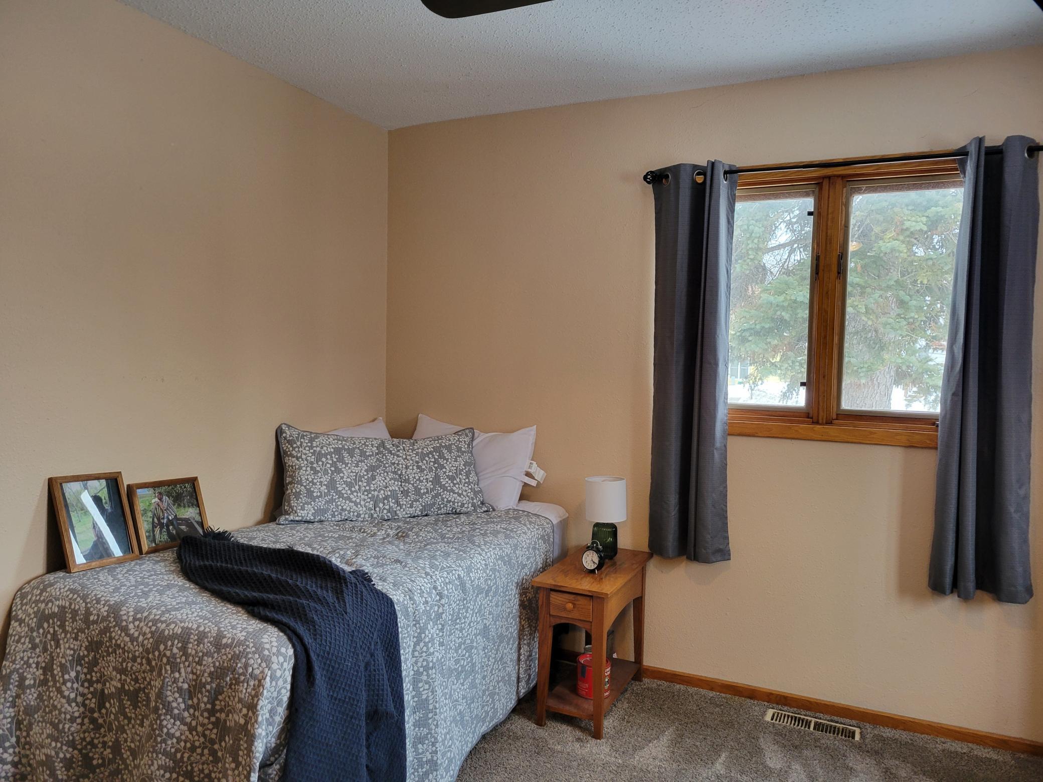 1930 single family home for sale at 405 Riverside Avenue S in Thief River Falls, MN — 4 bed, 2 bath (photo 19 of 31)