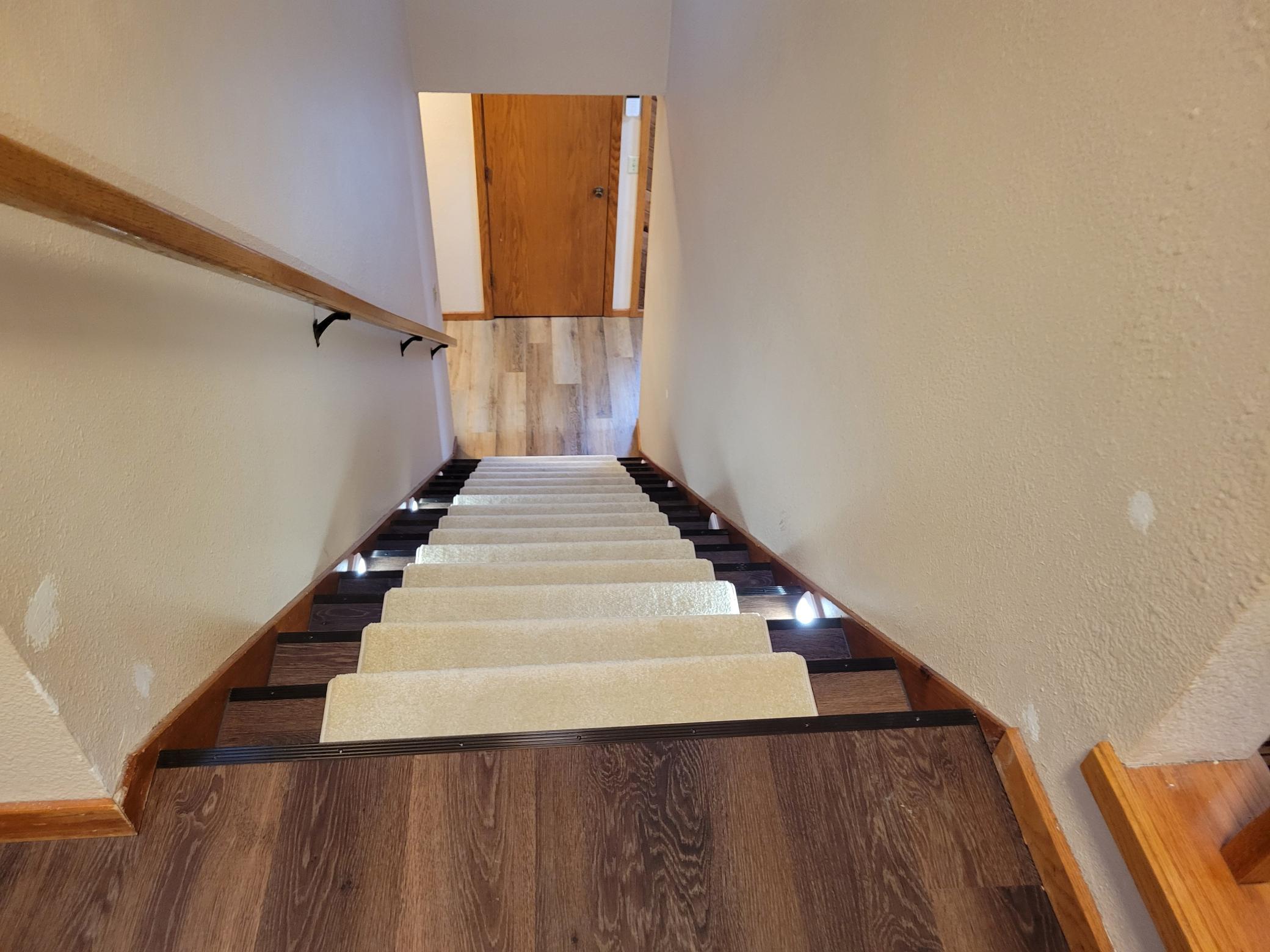 1930 single family home for sale at 405 Riverside Avenue S in Thief River Falls, MN — 4 bed, 2 bath (photo 8 of 31)
