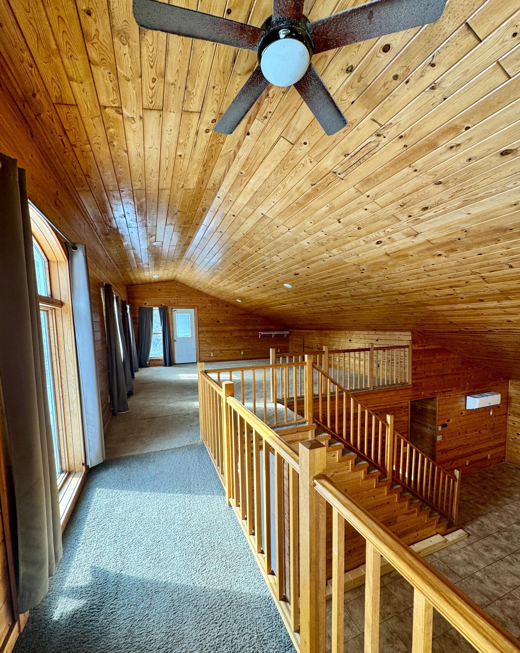 2003 single family home for sale at 56483 350th Street in Warroad, MN — 4 bed, 2 bath (photo 4 of 9)