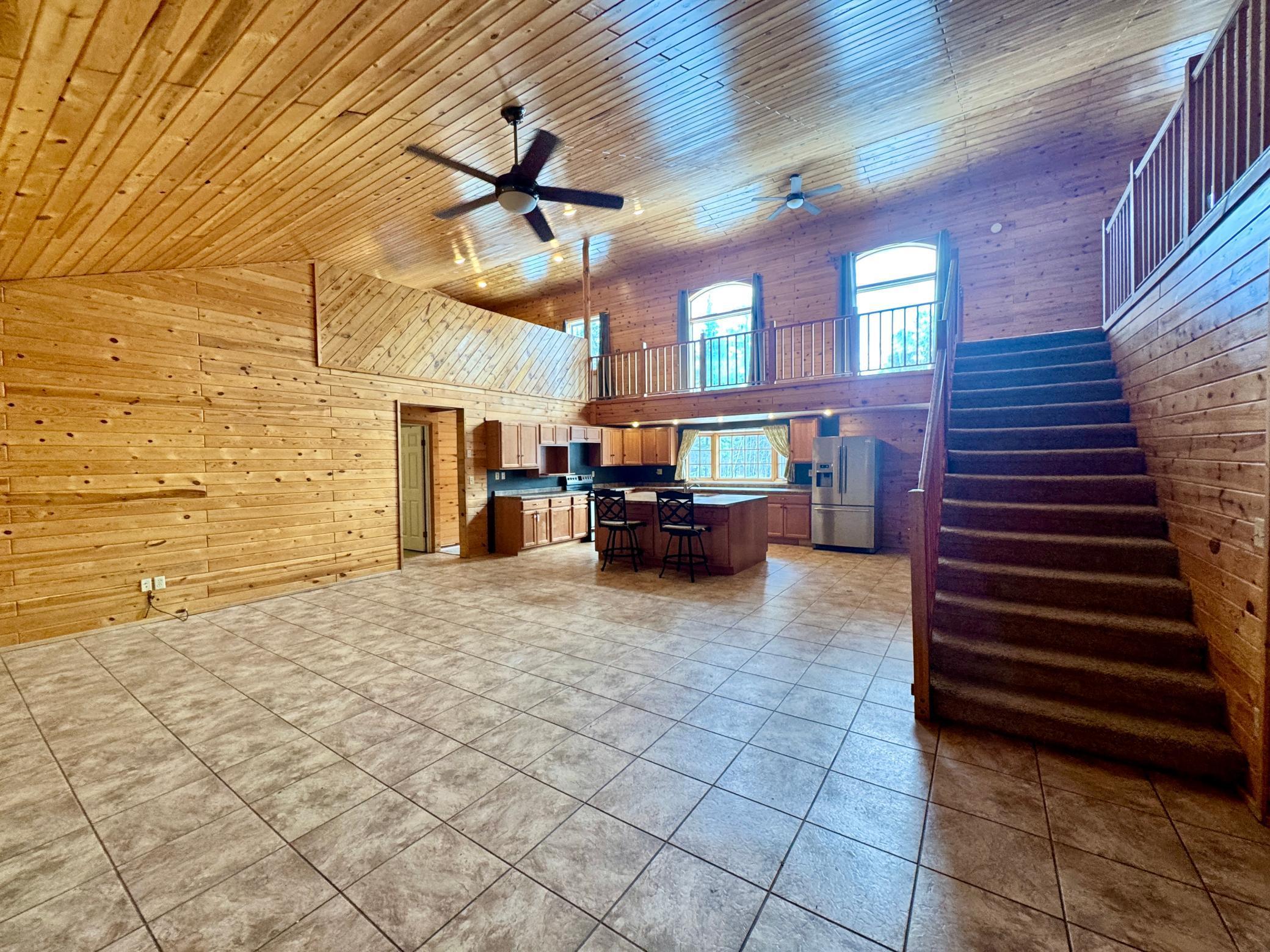 2003 single family home for sale at 56483 350th Street in Warroad, MN — 4 bed, 2 bath (photo 7 of 32)