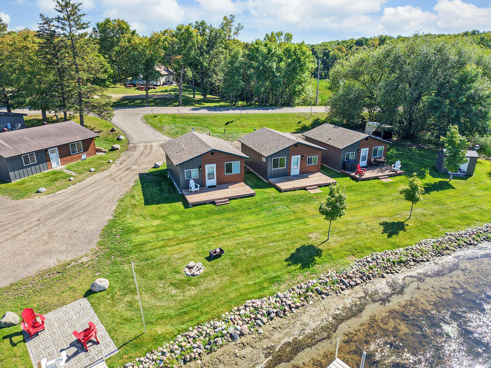 1994 single family home for sale at 51021 Fish Lake Road, Unit 9 in Detroit Lakes, MN — 2 bed, 1 bath (photo 3 of 63)