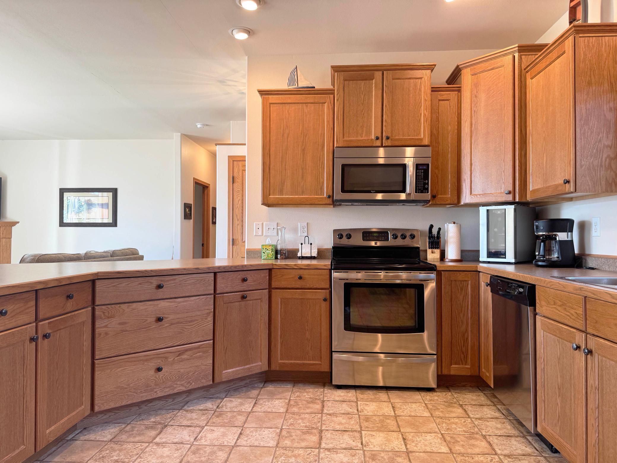2011 single family home for sale at 44205 Conifer Street in Aitkin, MN — 4 bed, 4 bath (photo 12 of 80)
