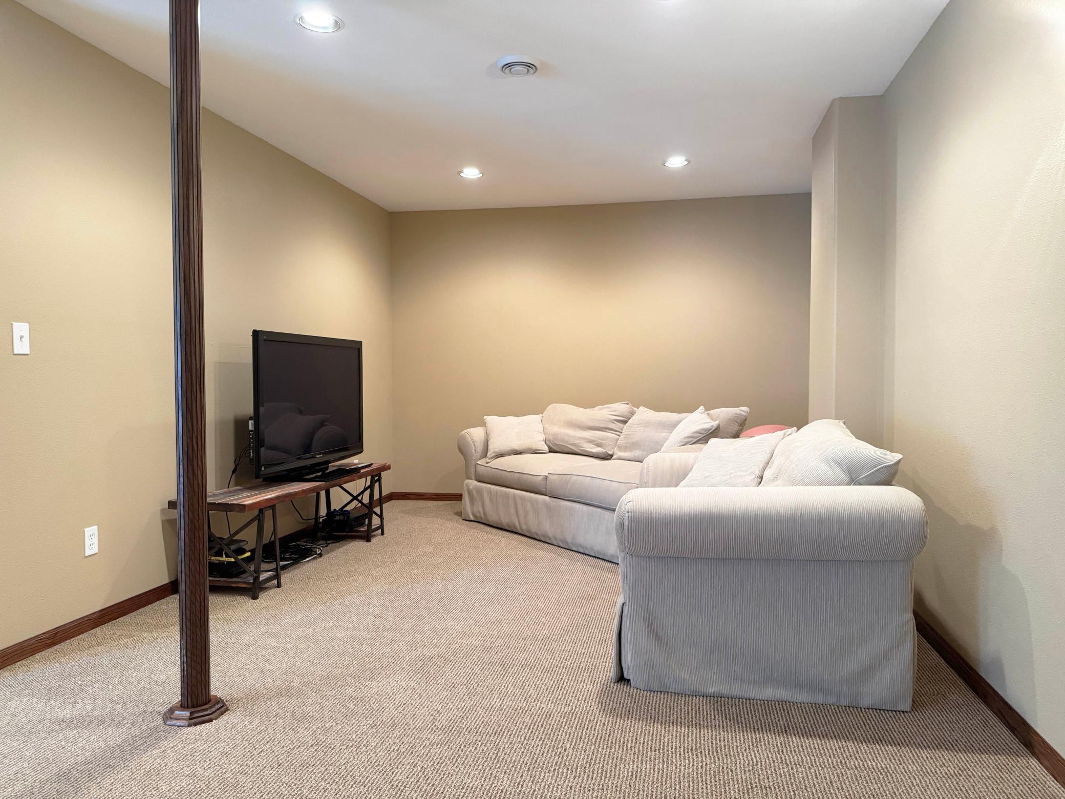 2011 single family home for sale at 44205 Conifer Street in Aitkin, MN — 4 bed, 4 bath (photo 34 of 80)