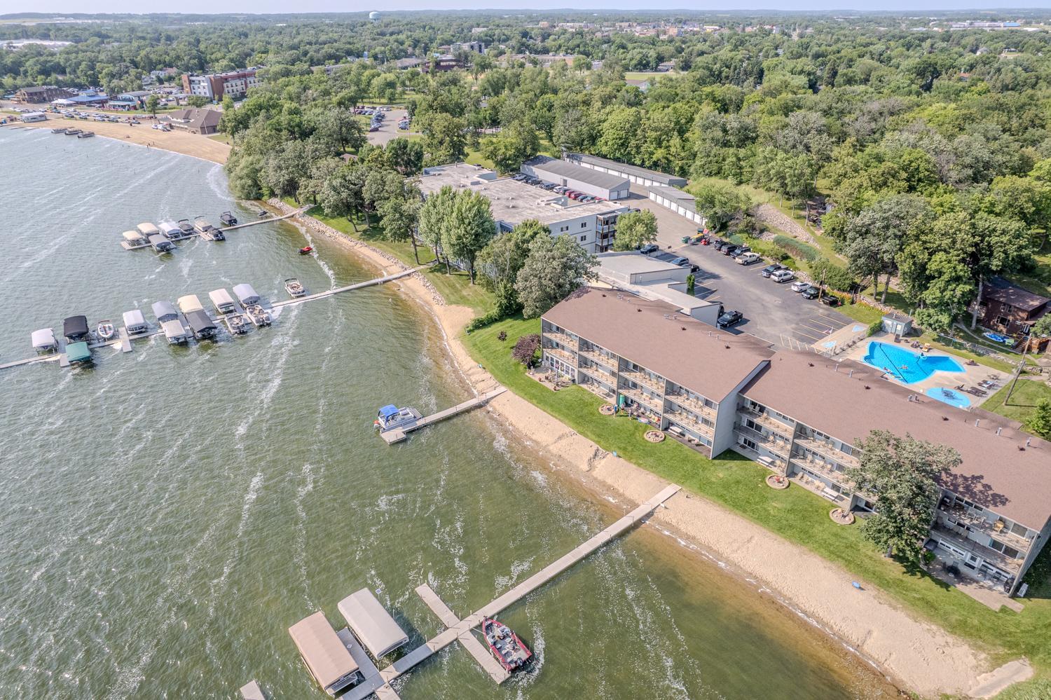 1972 condo for sale at 315 Park Lake Boulevard, Unit 314 in Detroit Lakes, MN — 2 bed, 2 bath (photo 18 of 31)
