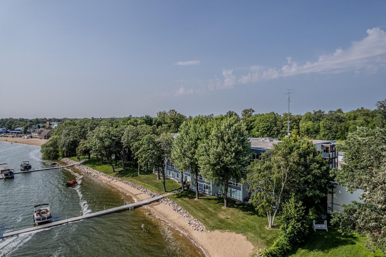 1972 condo for sale at 315 Park Lake Boulevard, Unit 314 in Detroit Lakes, MN — 2 bed, 2 bath (photo 20 of 31)