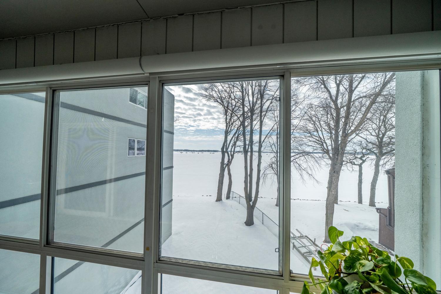 1972 condo for sale at 315 Park Lake Boulevard, Unit 314 in Detroit Lakes, MN — 2 bed, 2 bath (photo 10 of 31)