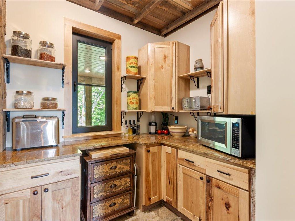 2021 single family home for sale at 66653 County Road 533 in Effie, MN — 4 bed, 4 bath (photo 30 of 53)
