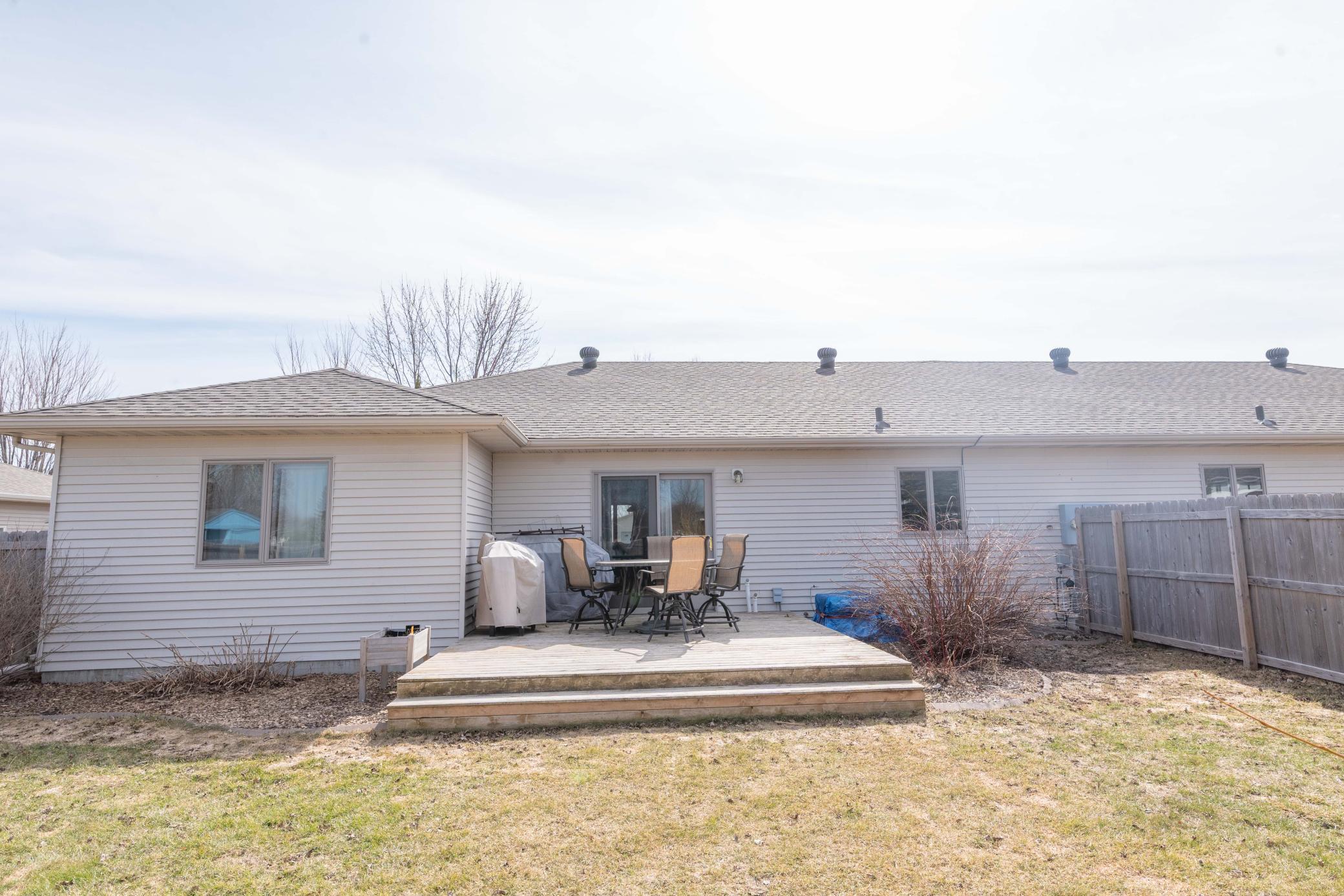 1002 9th Avenue SE, Barnesville MN 56514 - Photo 5 of 29
