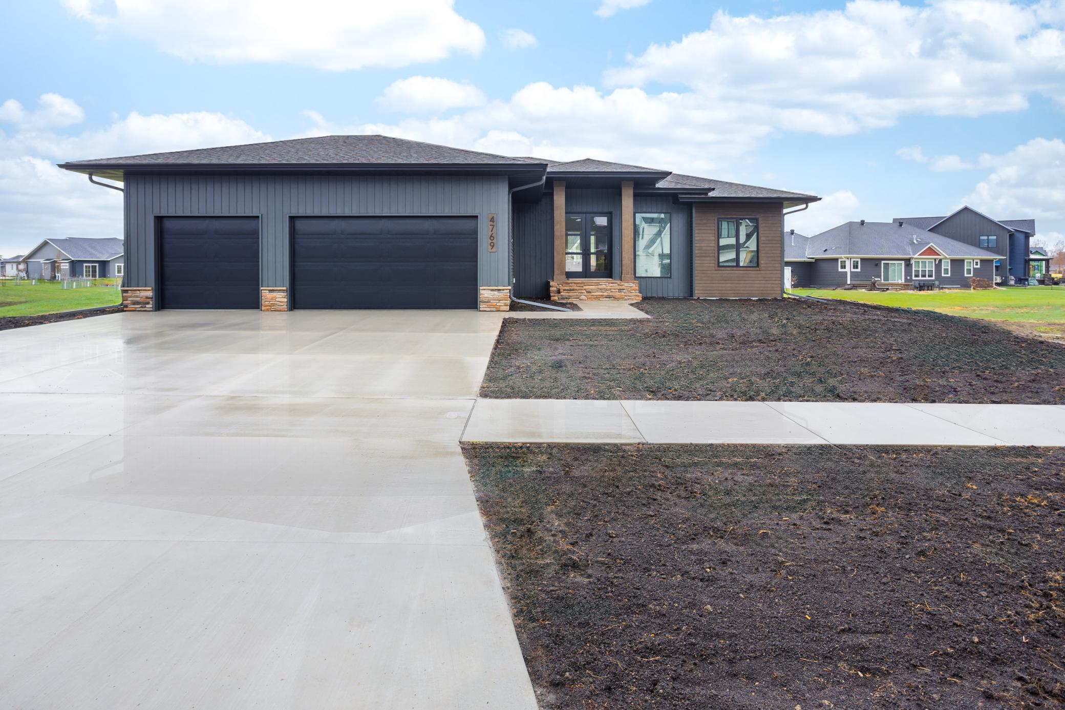 single family home for sale at 4741 11th Street W in West Fargo, ND — 5 bed, 3 bath