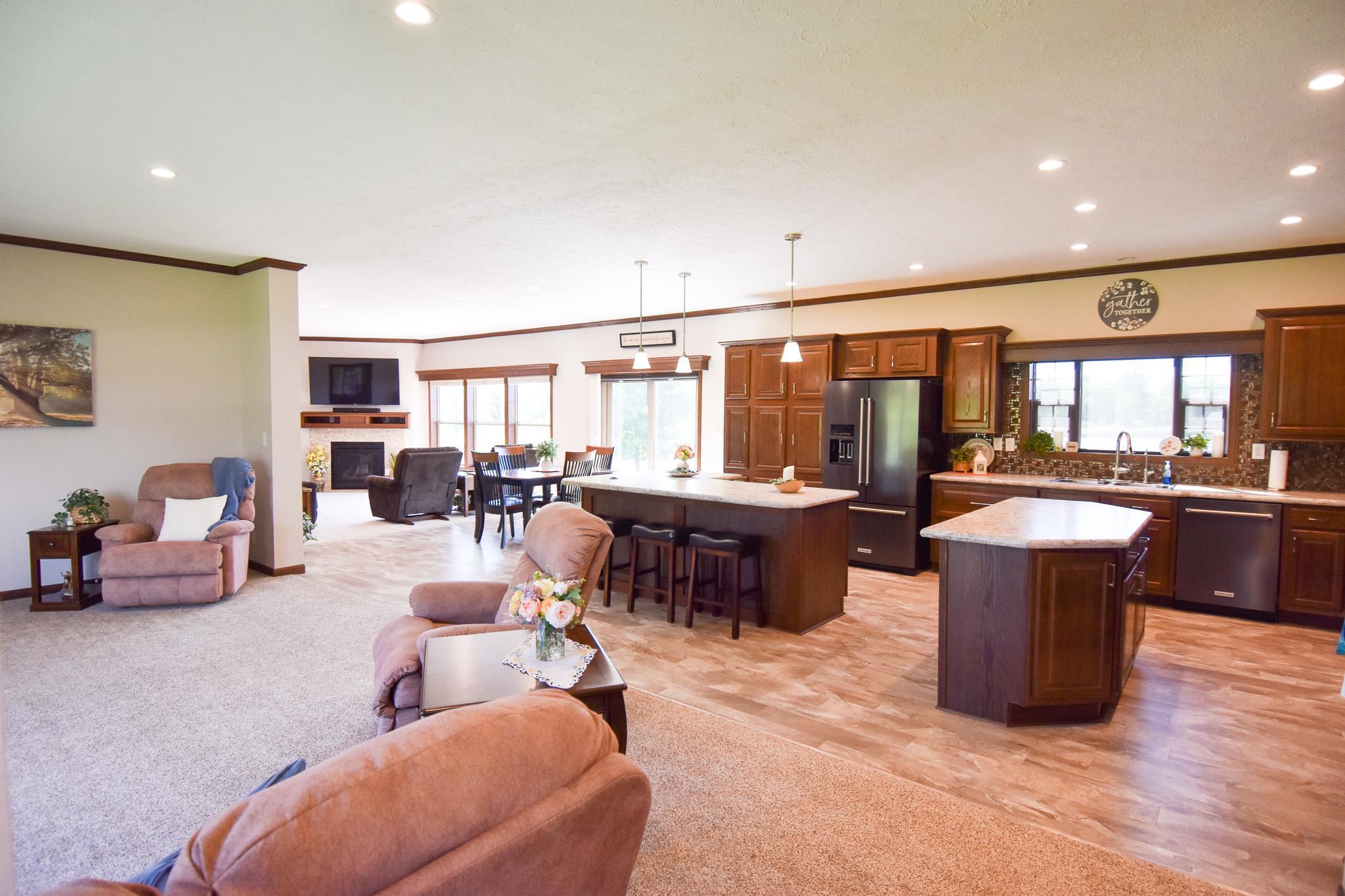 2017 single family home for sale at 39949 Sunset Shores Road SE in Erskine, MN — 3 bed, 2 bath (photo 9 of 37)