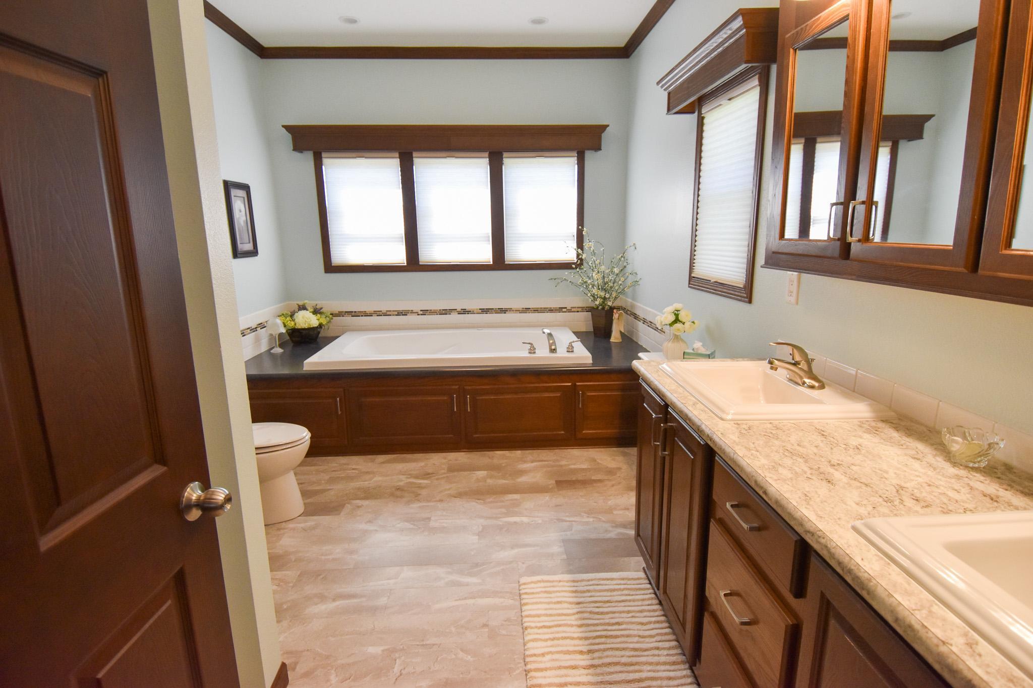 2017 single family home for sale at 39949 Sunset Shores Road SE in Erskine, MN — 3 bed, 2 bath (photo 11 of 37)