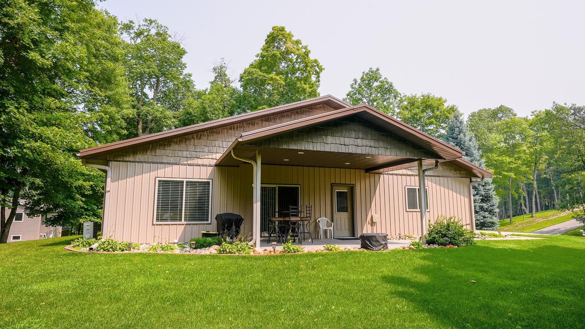 2010 single family home for sale at 44865 267th Avenue in Pelican Rapids, MN — 2 bed, 2 bath (photo 13 of 18)
