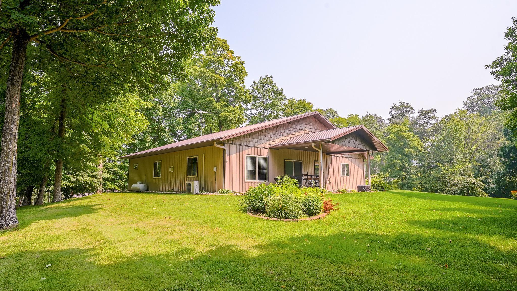 2010 single family home for sale at 44865 267th Avenue in Pelican Rapids, MN — 2 bed, 2 bath (photo 14 of 18)
