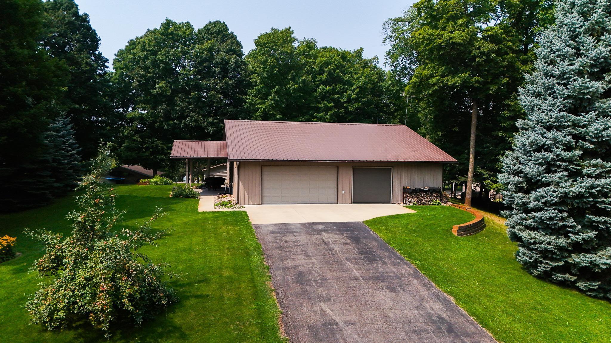 2010 single family home for sale at 44865 267th Avenue in Pelican Rapids, MN — 2 bed, 2 bath (photo 2 of 18)
