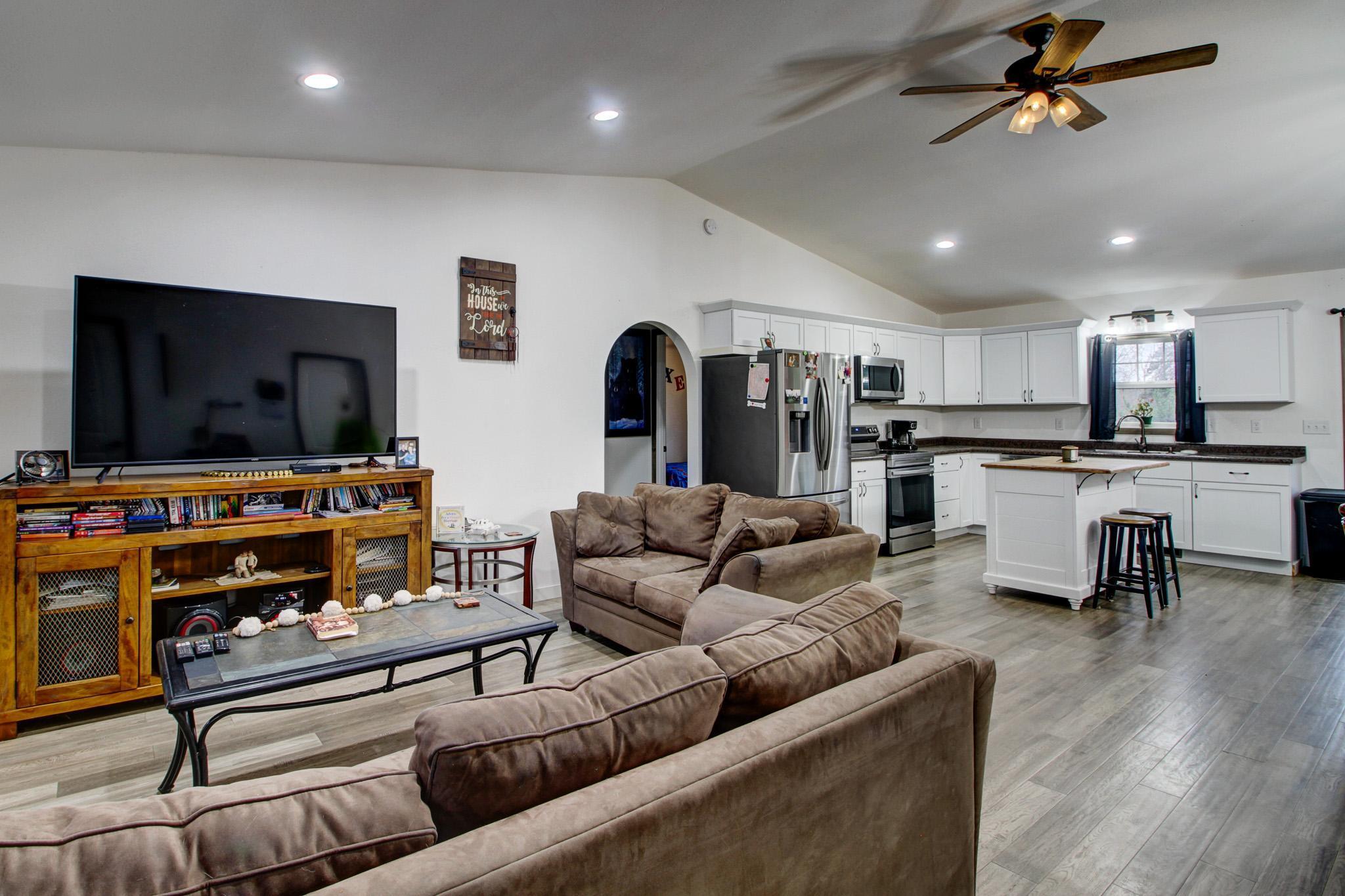 2022 single family home for sale at 10675 County 41 in Park Rapids, MN — 3 bed, 2 bath (photo 13 of 41)