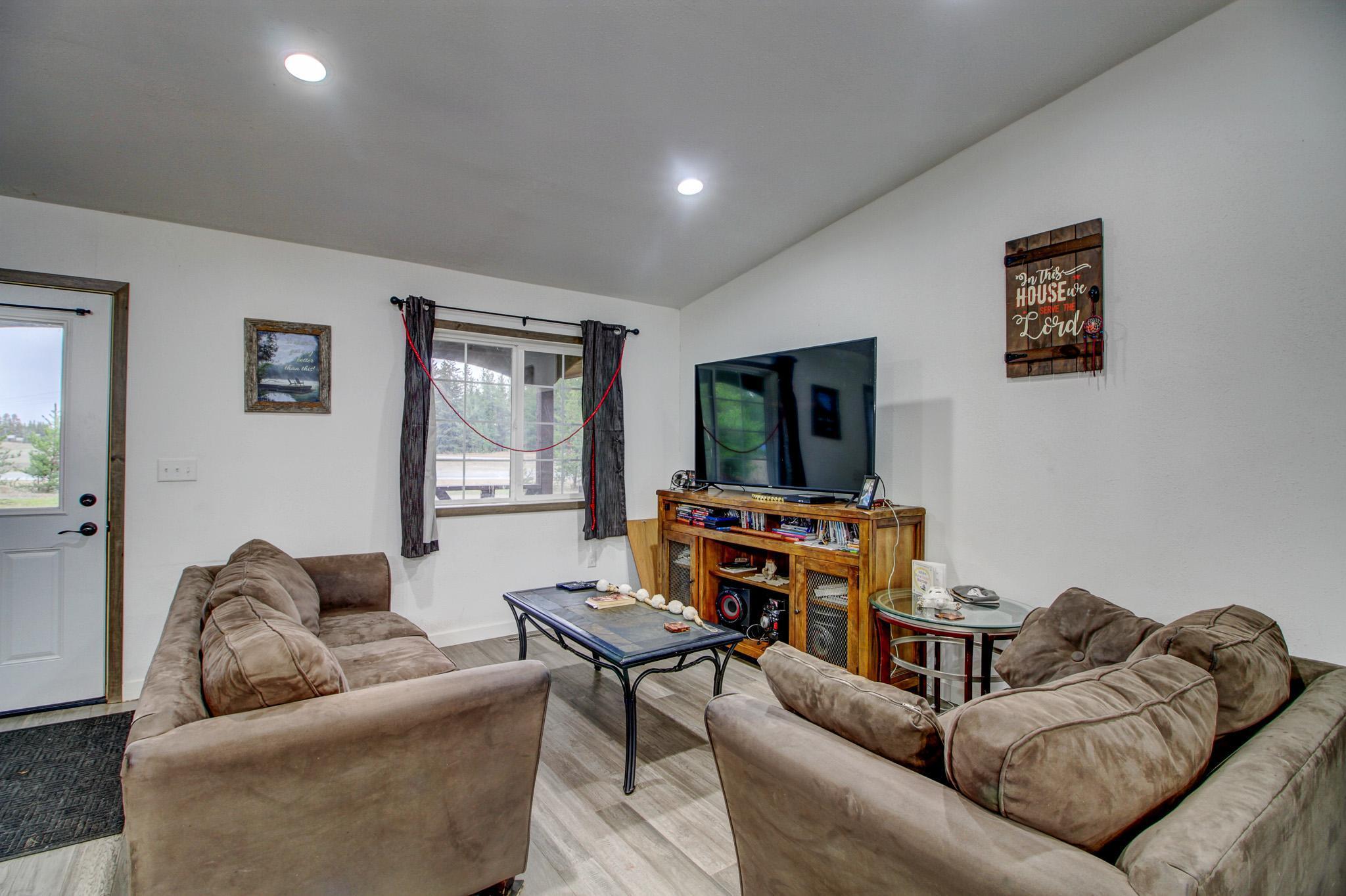 2022 single family home for sale at 10675 County 41 in Park Rapids, MN — 3 bed, 2 bath (photo 14 of 41)