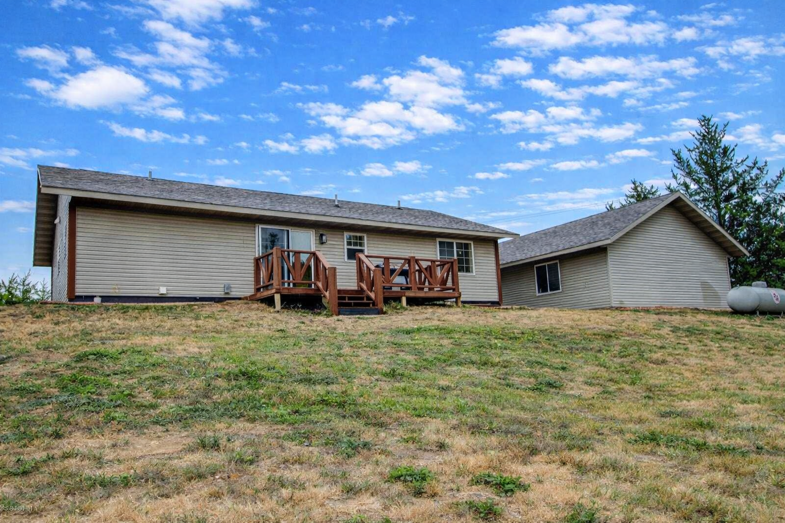 2022 single family home for sale at 10675 County 41 in Park Rapids, MN — 3 bed, 2 bath (photo 3 of 41)