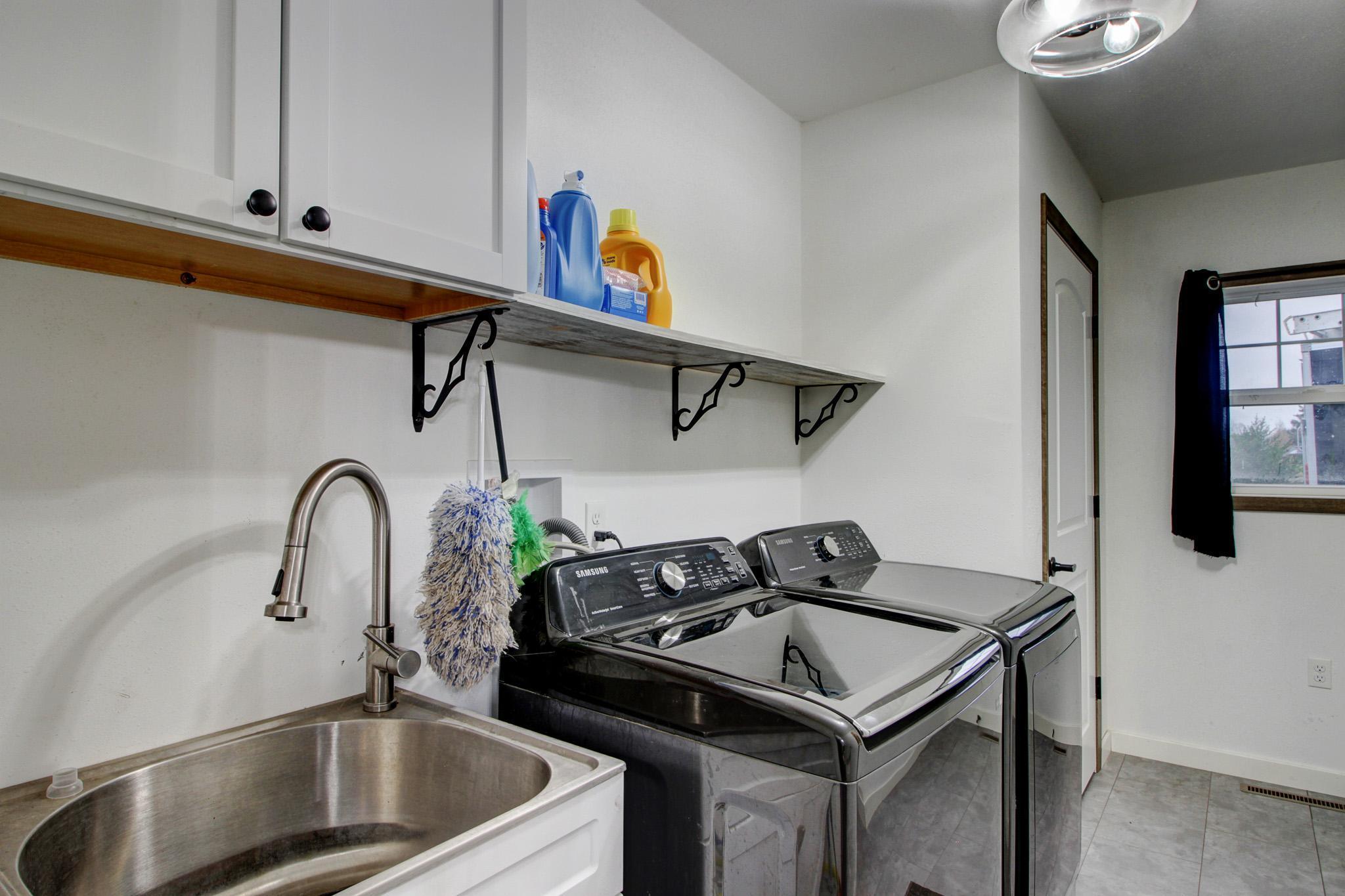 2022 single family home for sale at 10675 County 41 in Park Rapids, MN — 3 bed, 2 bath (photo 27 of 41)