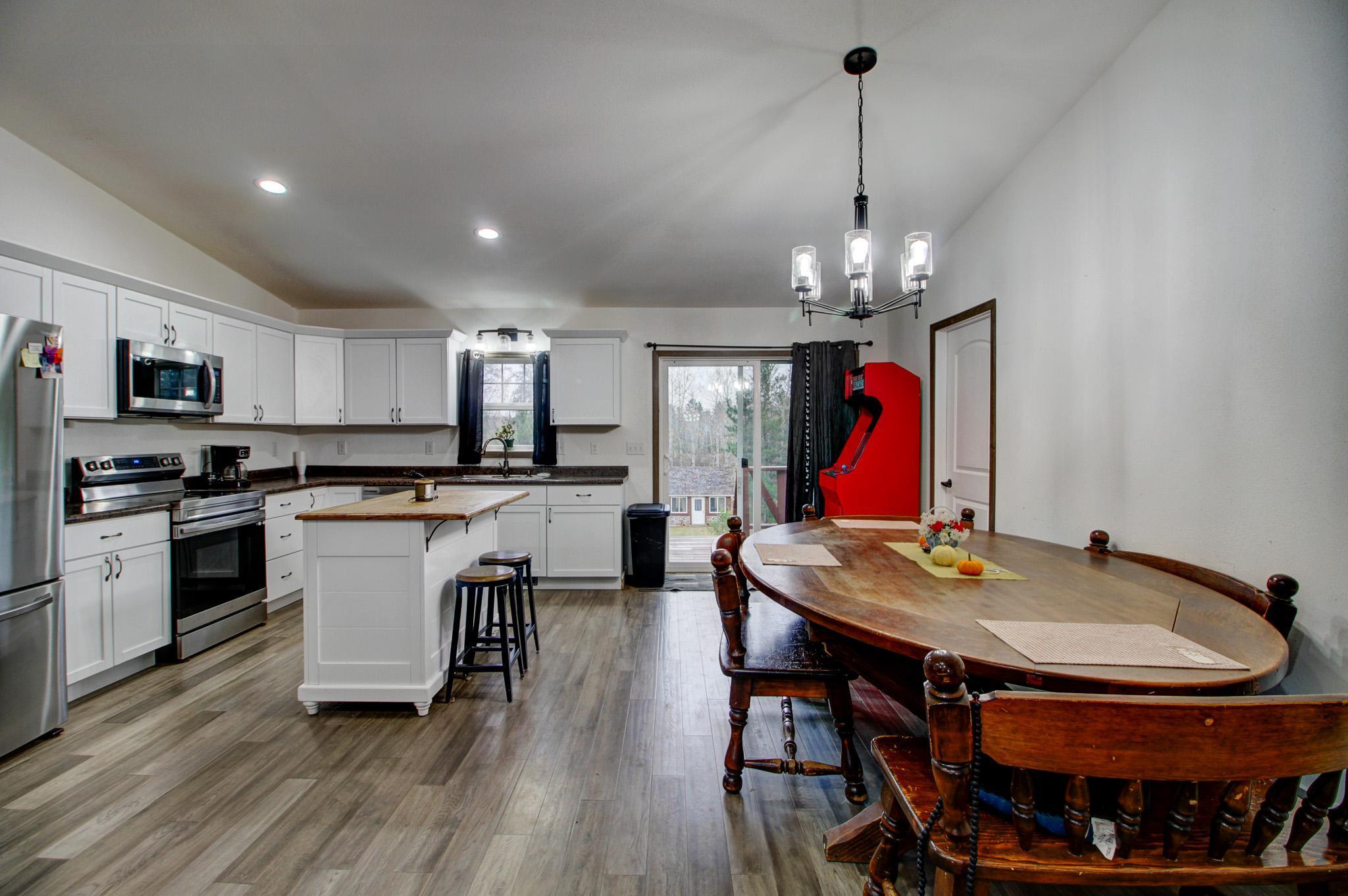 2022 single family home for sale at 10675 County 41 in Park Rapids, MN — 3 bed, 2 bath (photo 10 of 41)