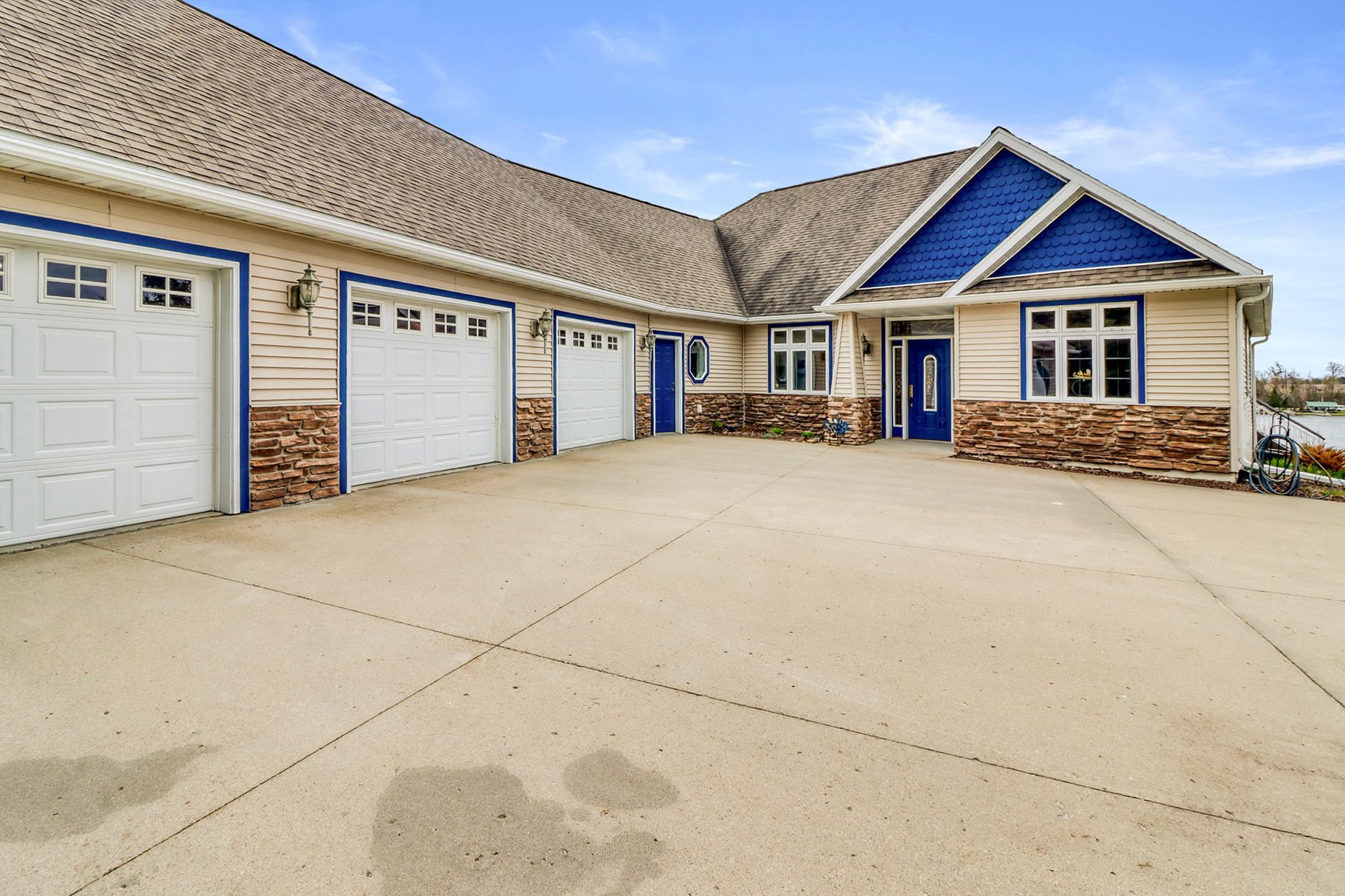 2007 single family home for sale at 29701 Buffalo Run in Rochert, MN — 4 bed, 3 bath (photo 22 of 84)