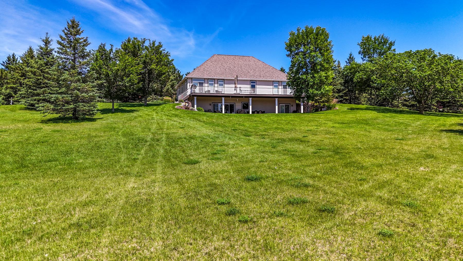 2007 single family home for sale at 29701 Buffalo Run in Rochert, MN — 4 bed, 3 bath (photo 4 of 84)