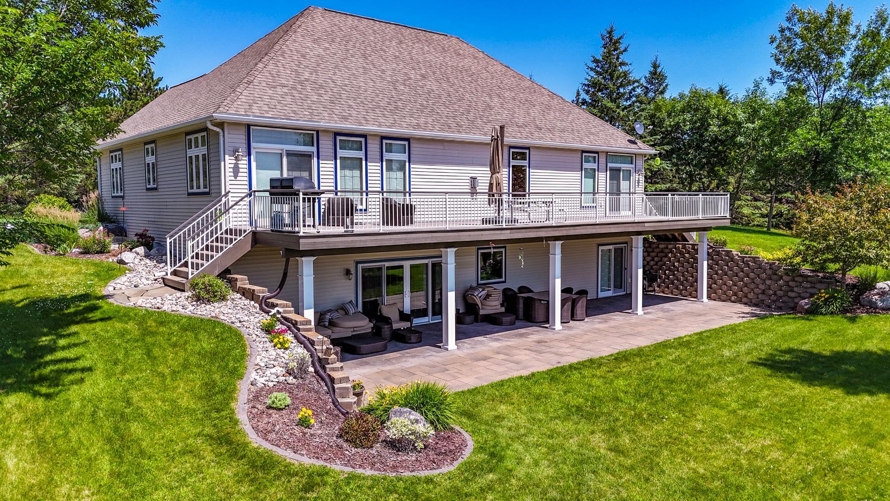 2007 single family home for sale at 29701 Buffalo Run in Rochert, MN — 4 bed, 3 bath (photo 6 of 84)