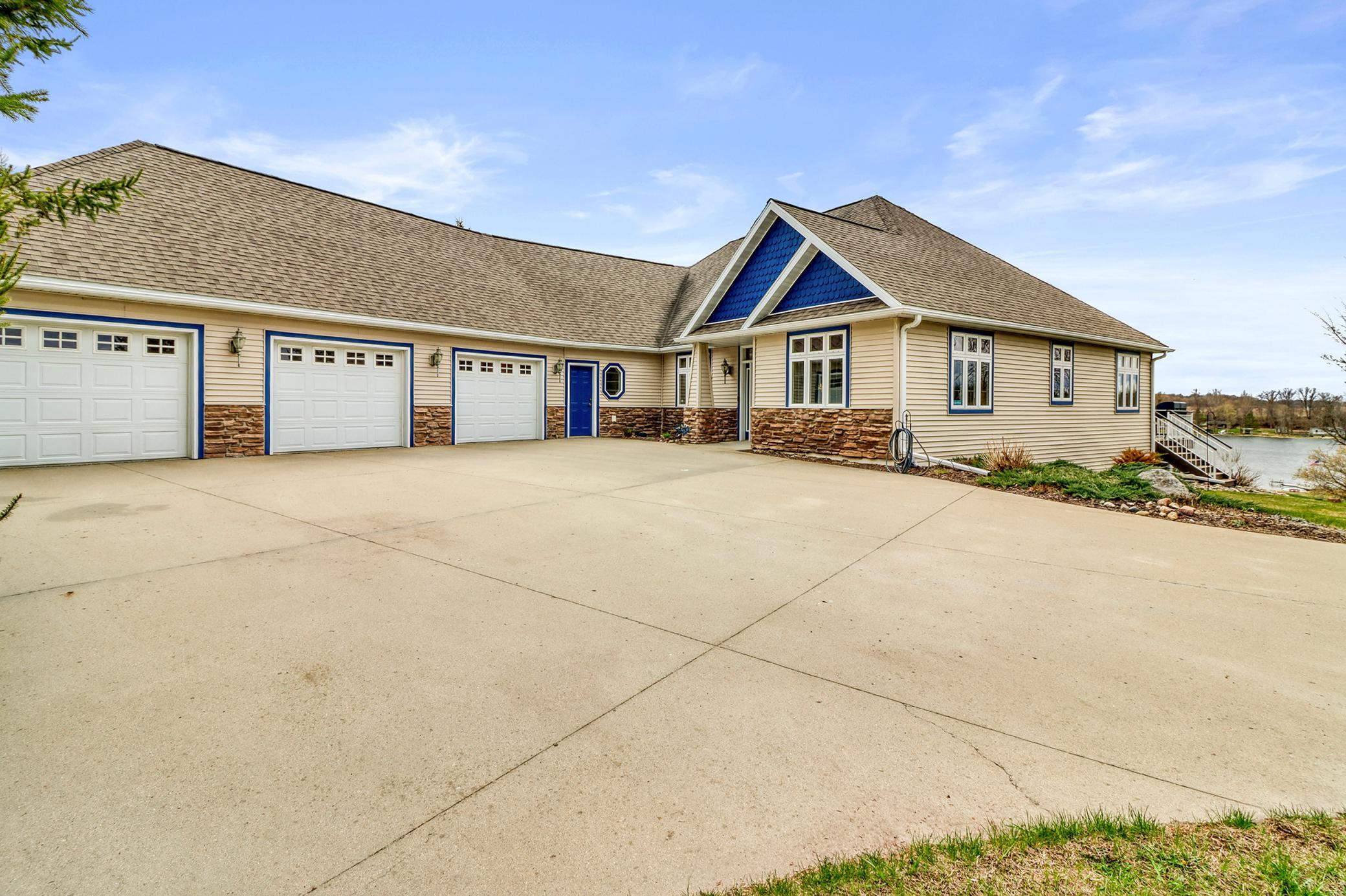 2007 single family home for sale at 29701 Buffalo Run in Rochert, MN — 4 bed, 3 bath (photo 10 of 84)