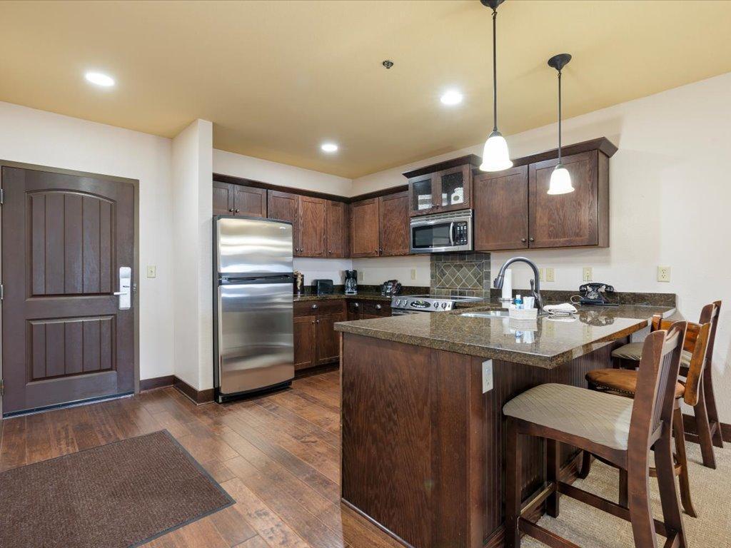 502 Cleveland Boulevard W, Walker MN 56484 - Photo 11 of 34