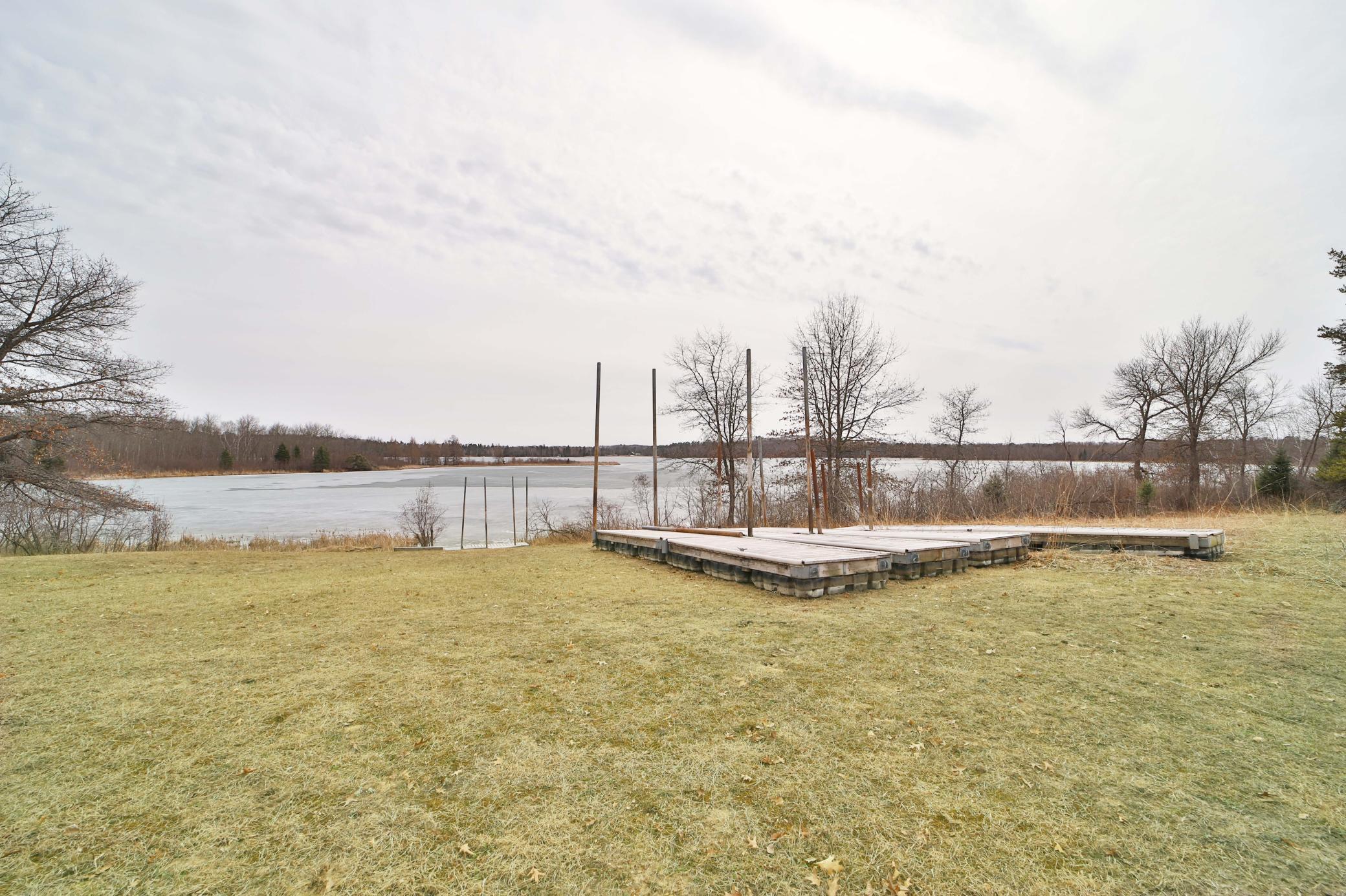 2001 single family home for sale at 2188 E Five Point Lake Drive NW in Hackensack, MN — 3 bed, 2 bath (photo 2 of 24)