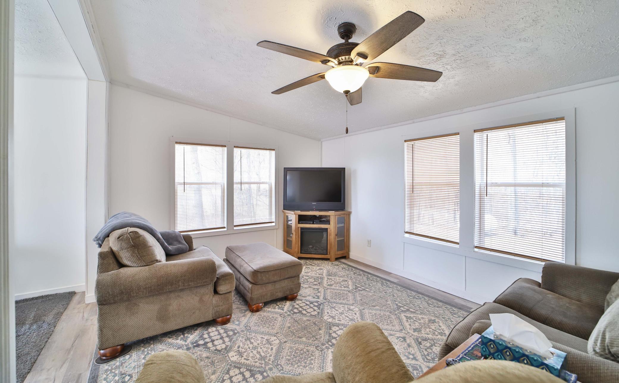 2001 single family home for sale at 2188 E Five Point Lake Drive NW in Hackensack, MN — 3 bed, 2 bath (photo 6 of 24)