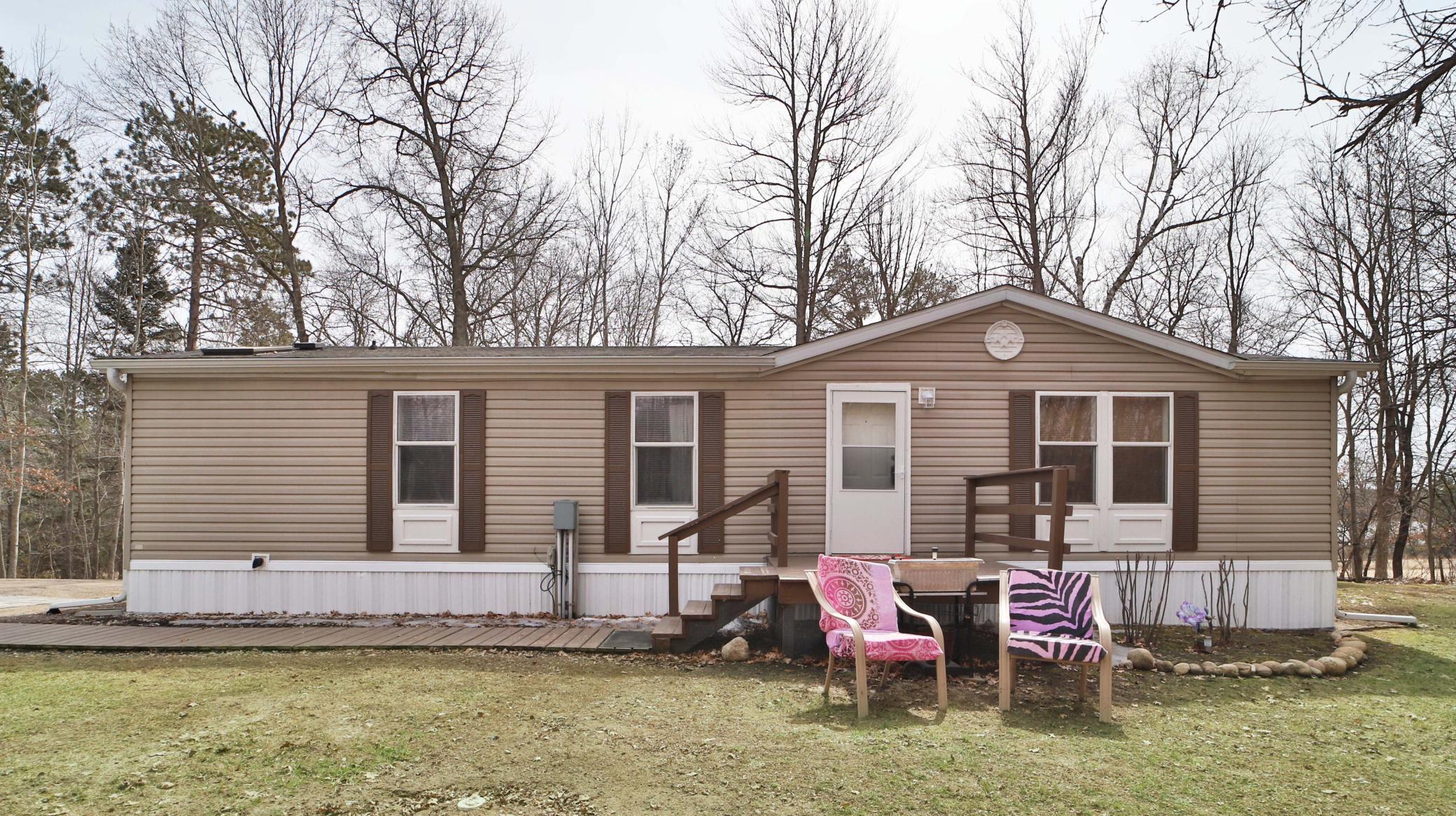 2001 single family home for sale at 2188 E Five Point Lake Drive NW in Hackensack, MN — 3 bed, 2 bath (photo 19 of 24)