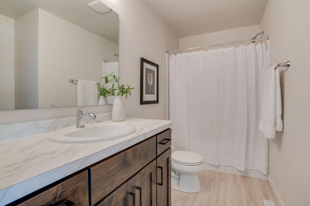 2529 36th Avenue S, Moorhead MN 56560 - Photo 40 of 50