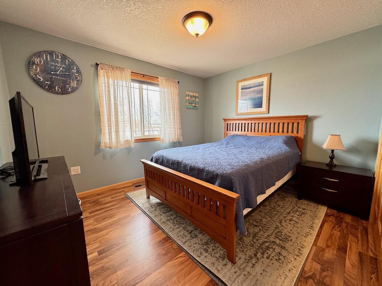 2012 single family home for sale at 32406 Starland Shore Drive in Dent, MN — 3 bed, 2 bath (photo 6 of 23)