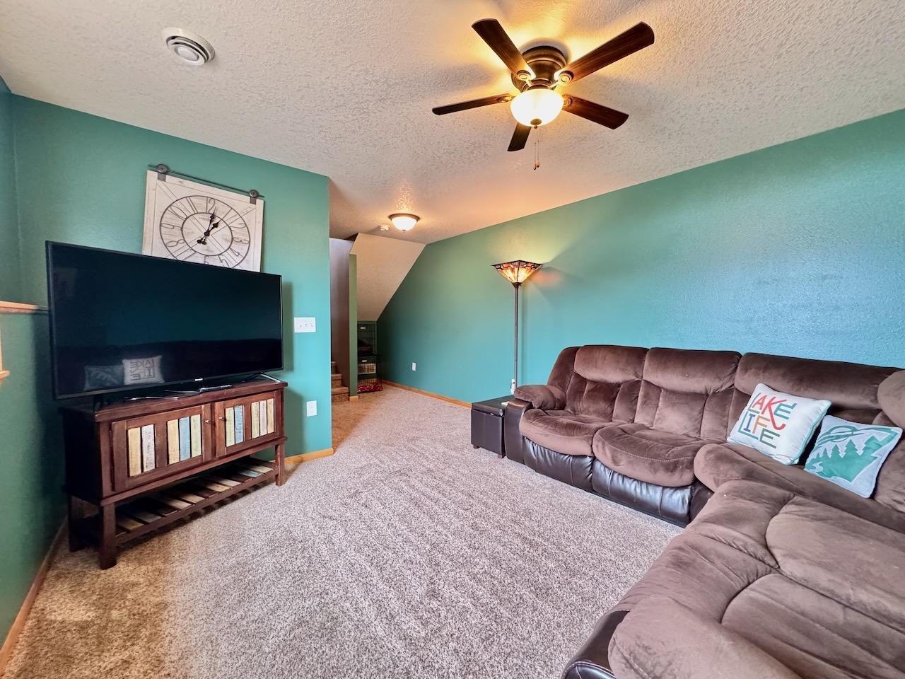2012 single family home for sale at 32406 Starland Shore Drive in Dent, MN — 3 bed, 2 bath (photo 8 of 23)