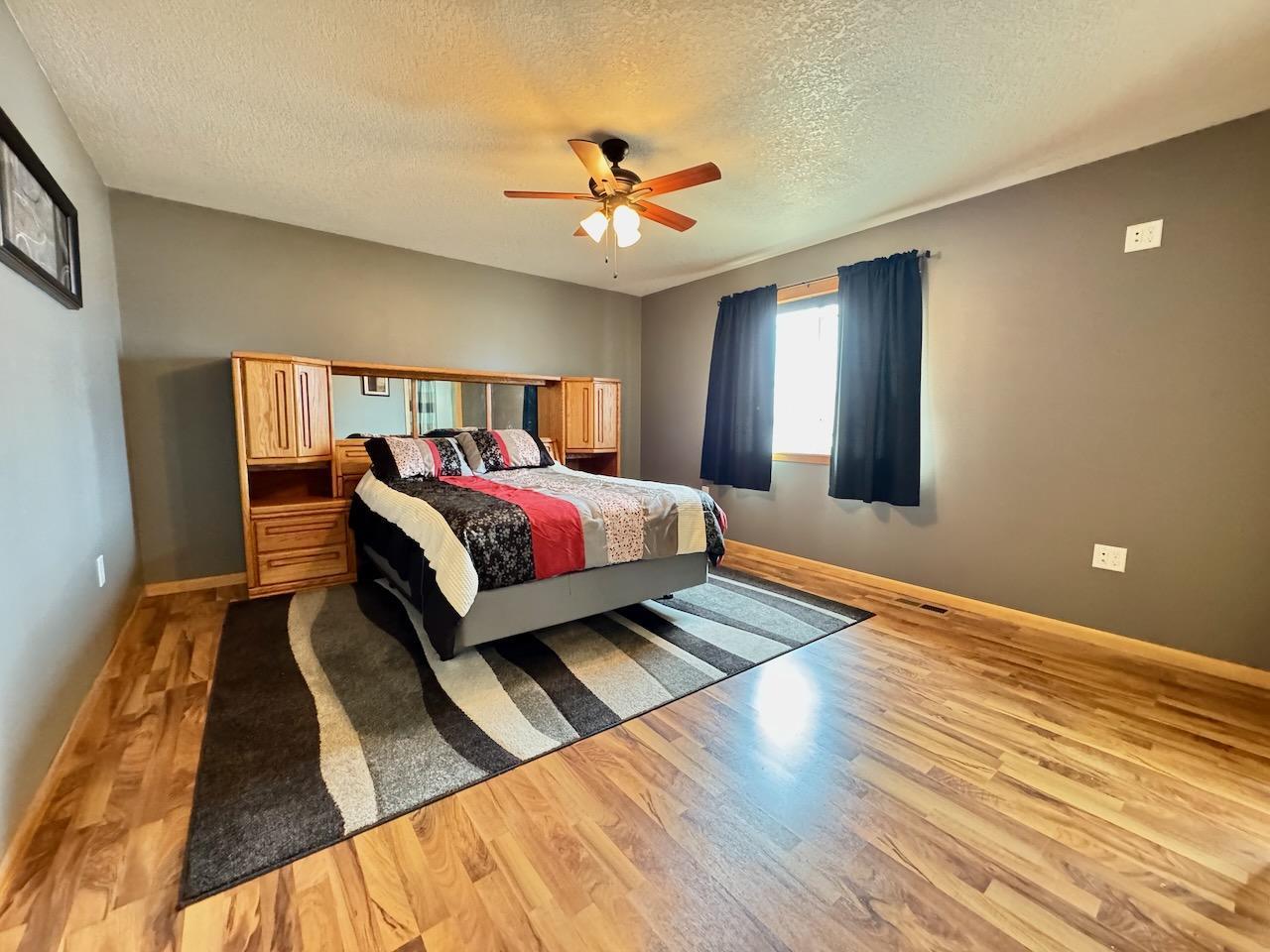 2012 single family home for sale at 32406 Starland Shore Drive in Dent, MN — 3 bed, 2 bath (photo 10 of 23)