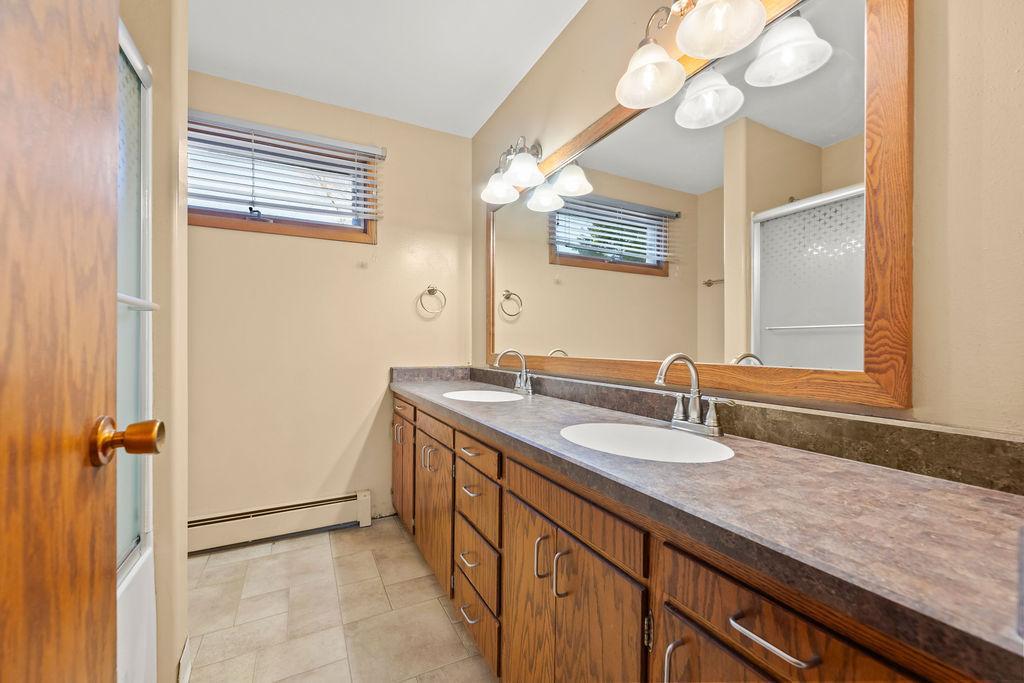 2807 Edgewood Drive N, Fargo ND 58102 - Photo 23 of 50