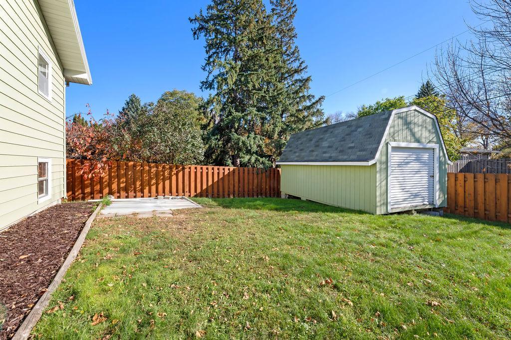 2807 Edgewood Drive N, Fargo ND 58102 - Photo 44 of 50