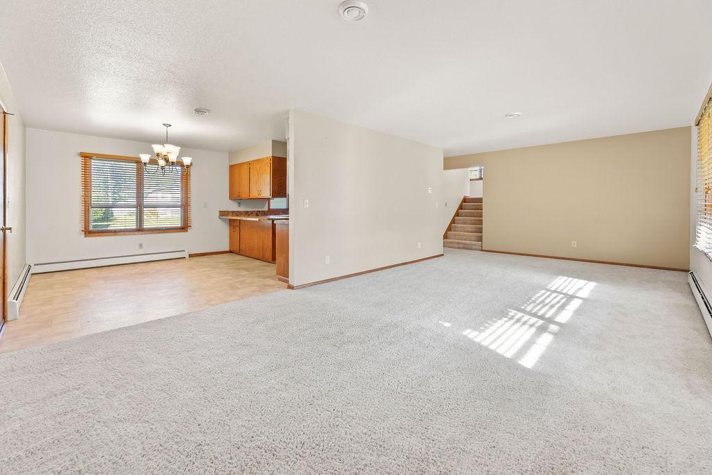 2807 Edgewood Drive N, Fargo ND 58102 - Photo 7 of 50