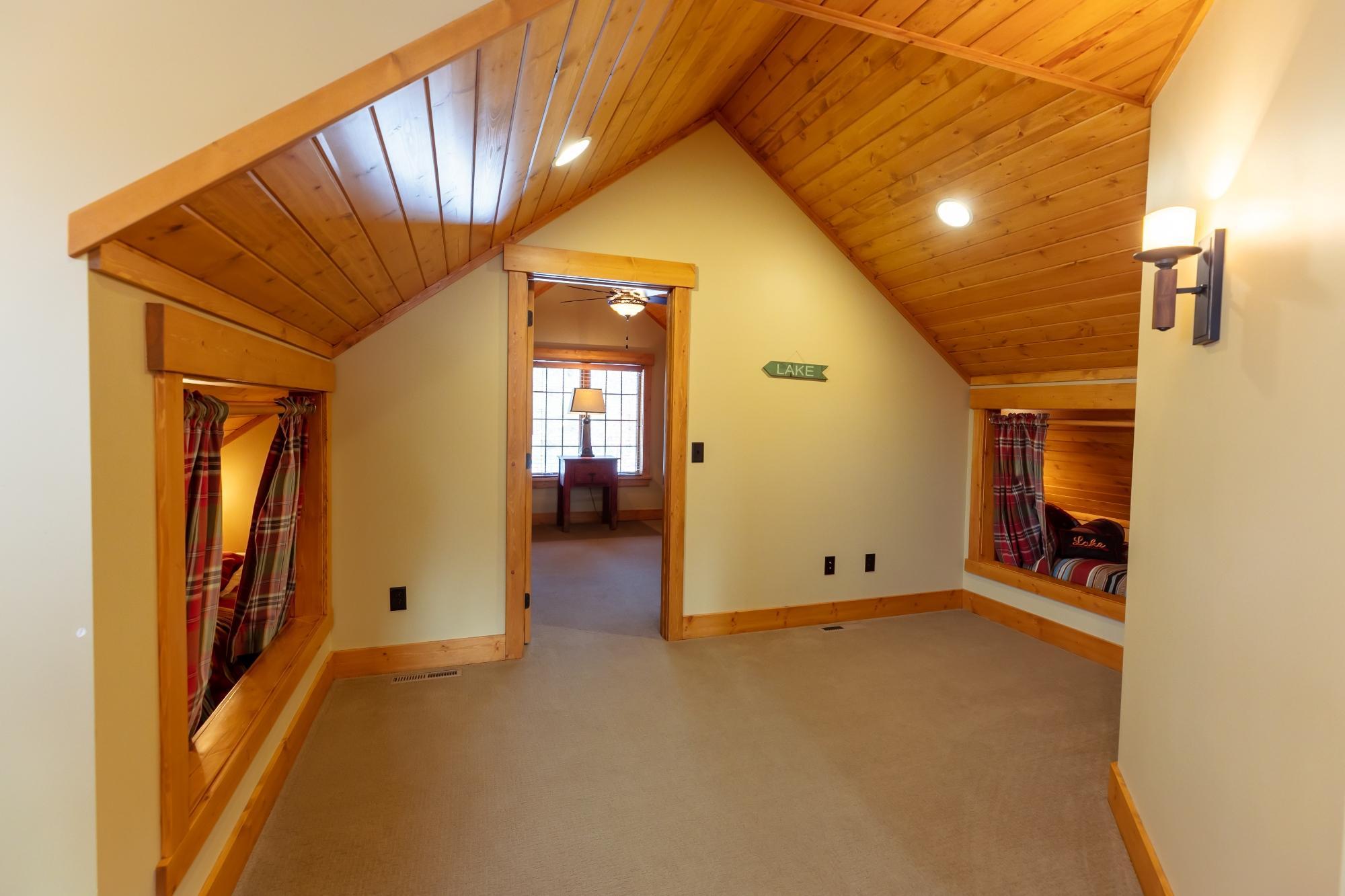 2014 single family home for sale at 11472 Lynn Boyd Way in Crosslake, MN — 4 bed, 4 bath (photo 12 of 48)