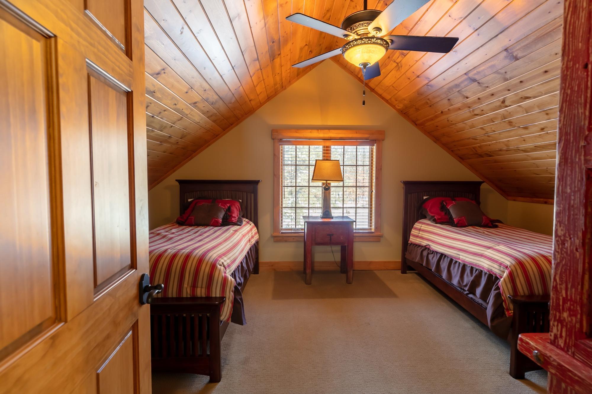 2014 single family home for sale at 11472 Lynn Boyd Way in Crosslake, MN — 4 bed, 4 bath (photo 13 of 48)
