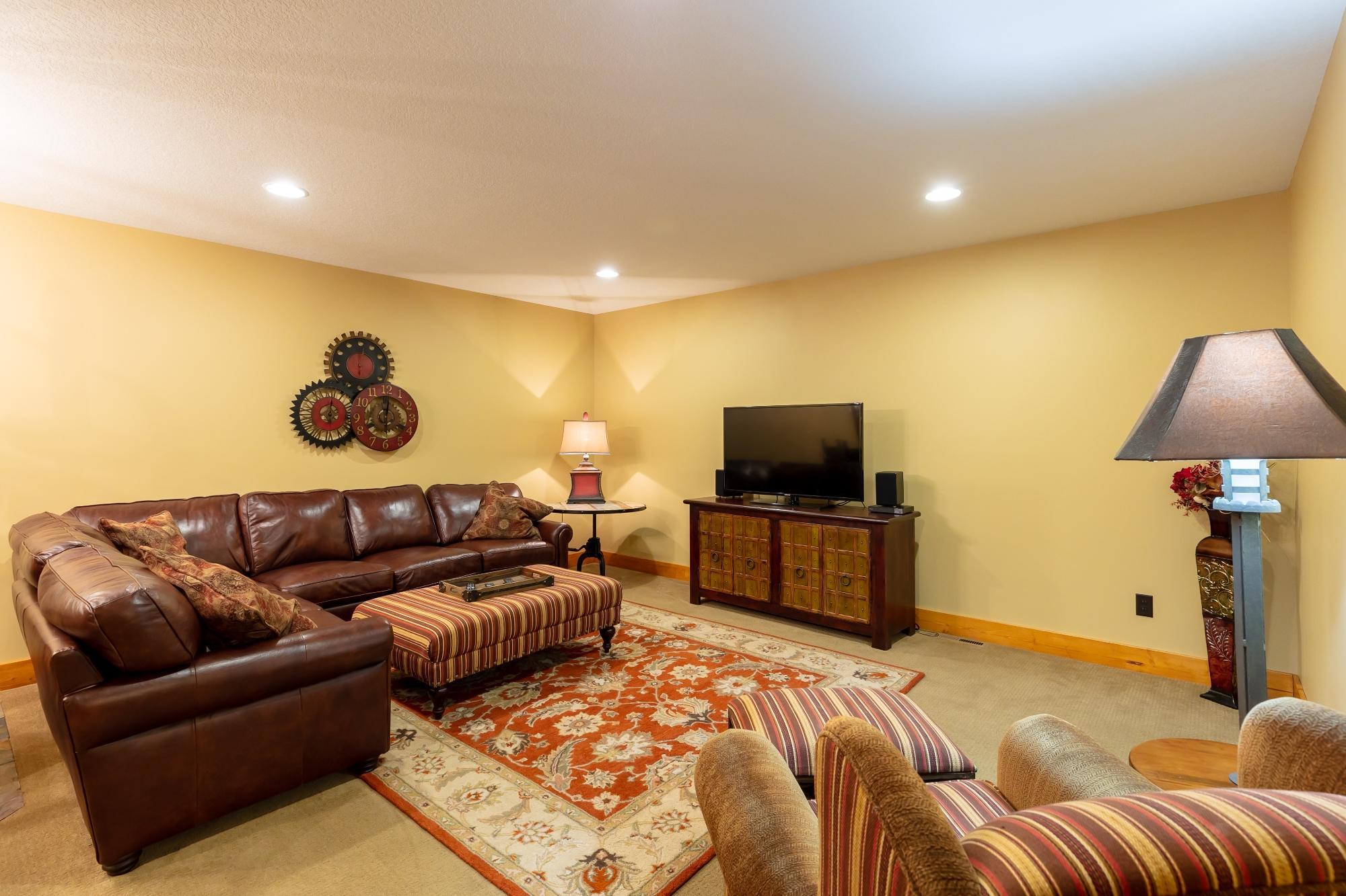 2014 single family home for sale at 11472 Lynn Boyd Way in Crosslake, MN — 4 bed, 4 bath (photo 18 of 48)