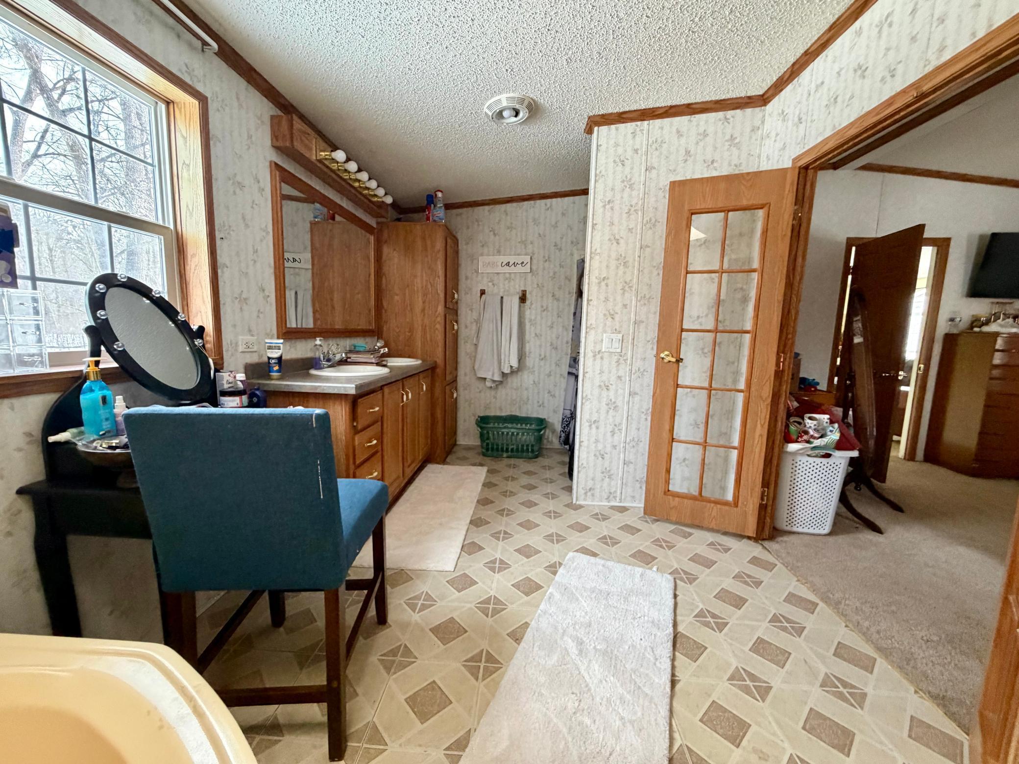 2002 single family home for sale at 3911 Alder Street NE in Bemidji, MN — 4 bed, 2 bath (photo 20 of 21)