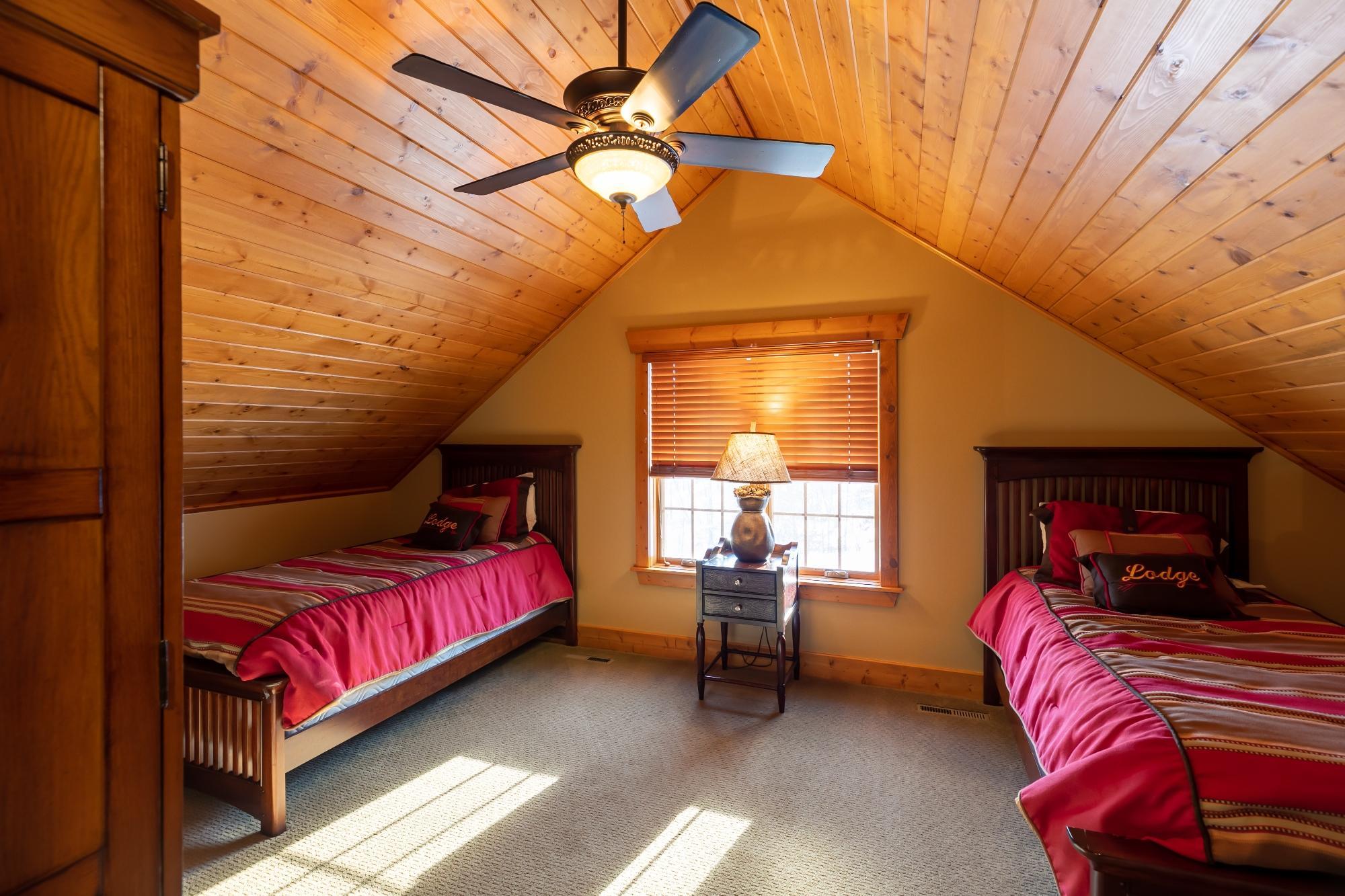 2011 single family home for sale at 11447 Lynn Boyd Way in Crosslake, MN — 4 bed, 4 bath (photo 15 of 50)
