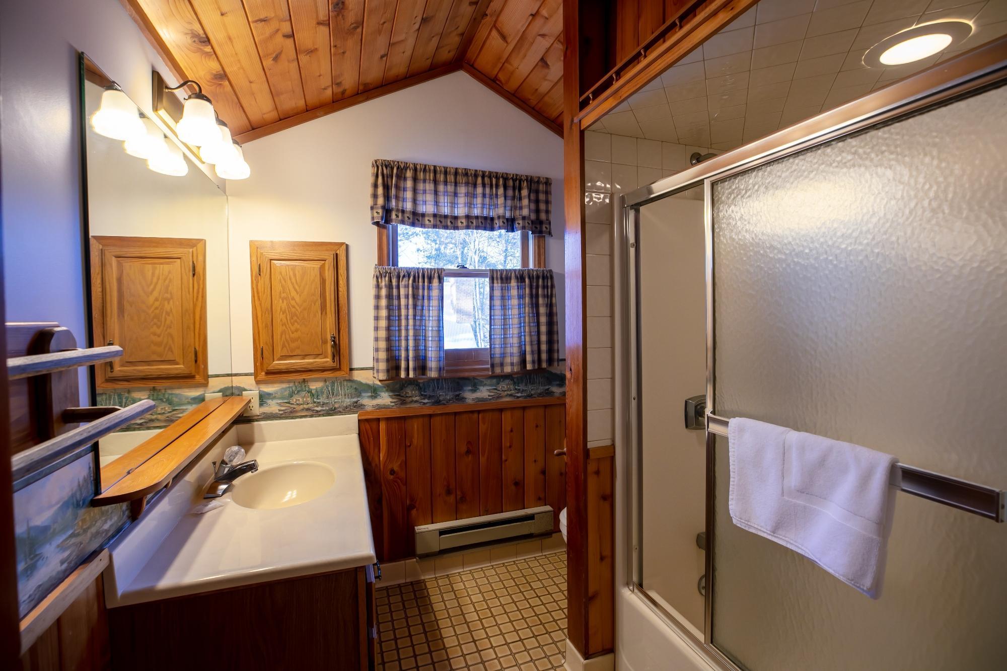 1988 single family home for sale at 11515 Camelia in Crosslake, MN — 3 bed, 2 bath (photo 12 of 30)